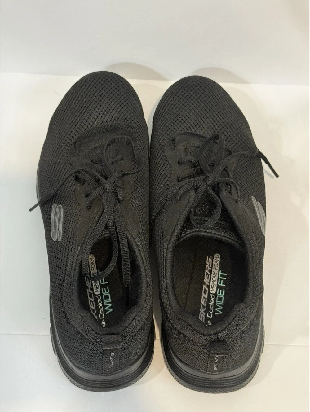 Skechers Lite Weight Sneaker Shoes Memory Foam Comfort Walking Black Men Sz 11